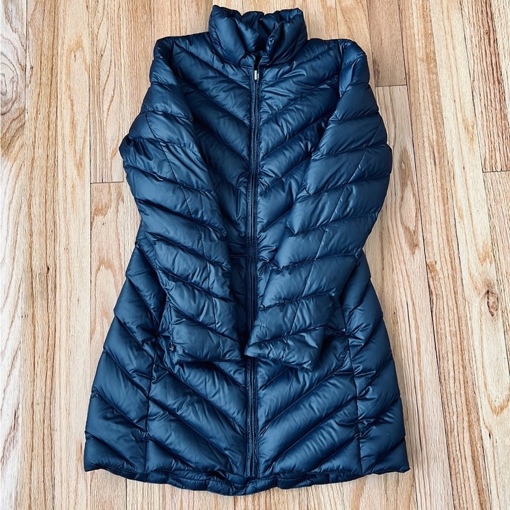 Patagonia long Women's Dark Blue Jacket women’s size Xs - Picture 2 of 12